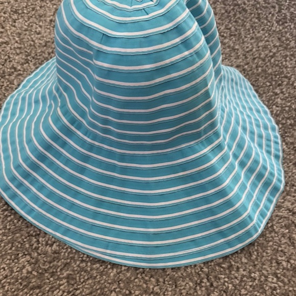 Turquoise and White bucket hat with striped pattern  the perfect sun hat - Picture 3 of 9